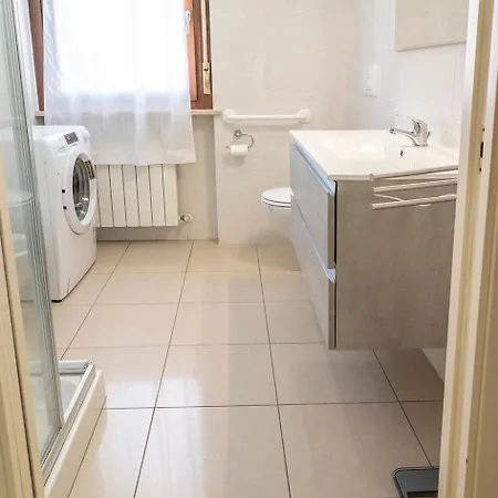 Se042 - Marzocca, Comodo Trilocale A 100 Mt Dal Mare Apartment